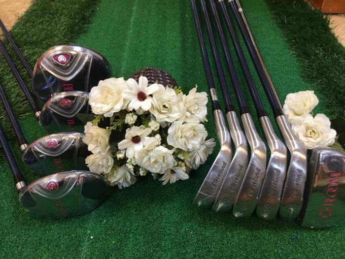 Khám phá bộ gậy golf nữ đẳng cấp-Cleveland Bloom