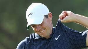 McIlroy xé áo sau khi vuột cúp DP Wolrd Tour Championship