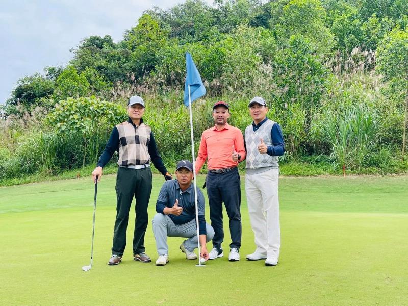 Golfer Phạm Lê Cường lập hat-trick Hole in One trong sáu tháng