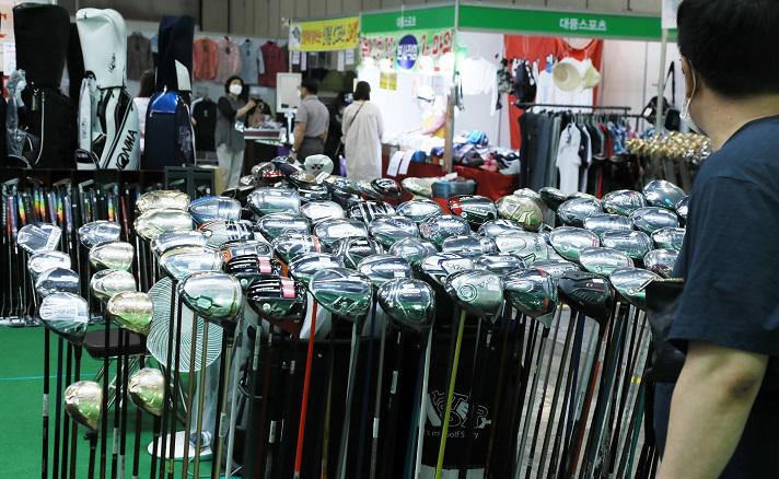Nhập khẩu thiết bị golf lập kỷ lục mới ở Hàn Quốc