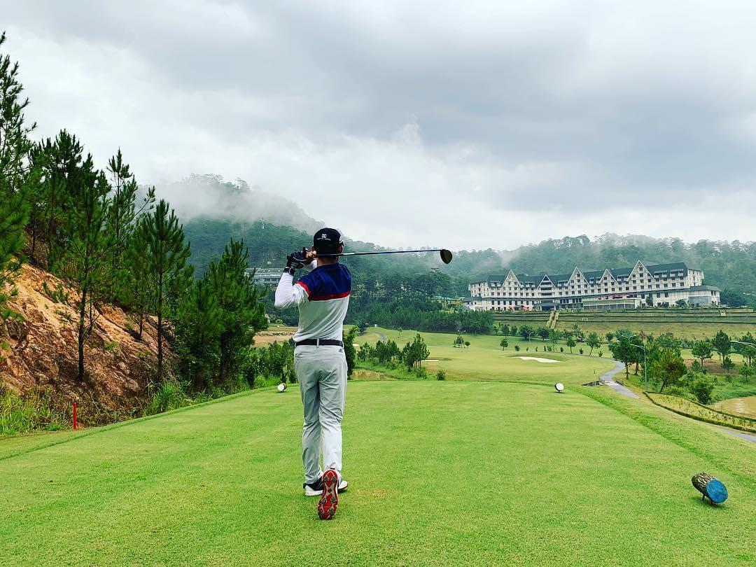 Tour golf Dalat at 1200 Golf Club và SAM Tuyen Lam Golf Club 2 ngày