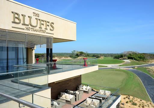 Chơi golf - nghỉ dưỡng tại The Bluff Hồ Tràm - Vũng Tàu 2 ngày 1 đêm