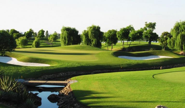 Sân golf Vân Trì - Gía ưu đãi cuối tuần cho hội viên