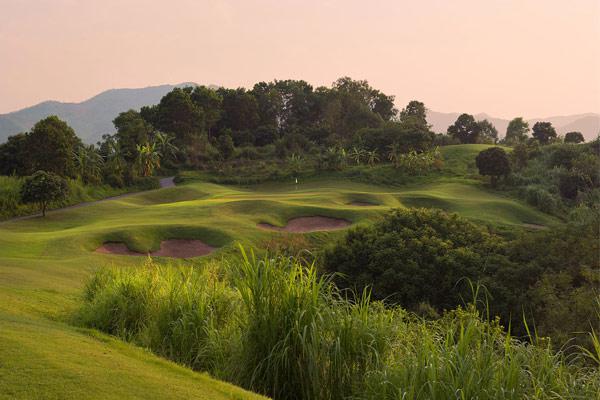 Sky Lake Resort & Golf Club cho khách lẻ tại sân Sky - trong tuần - 18 hố