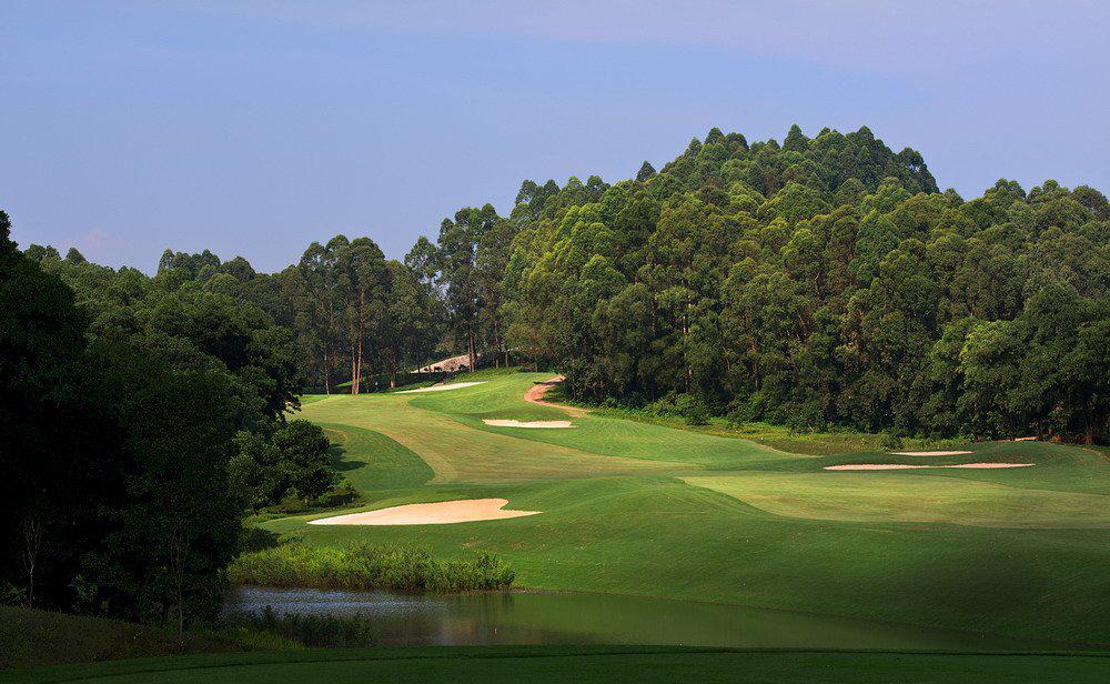 BRG King's Island Golf Resort - Sân Mountainview 18 hố cuối tuần