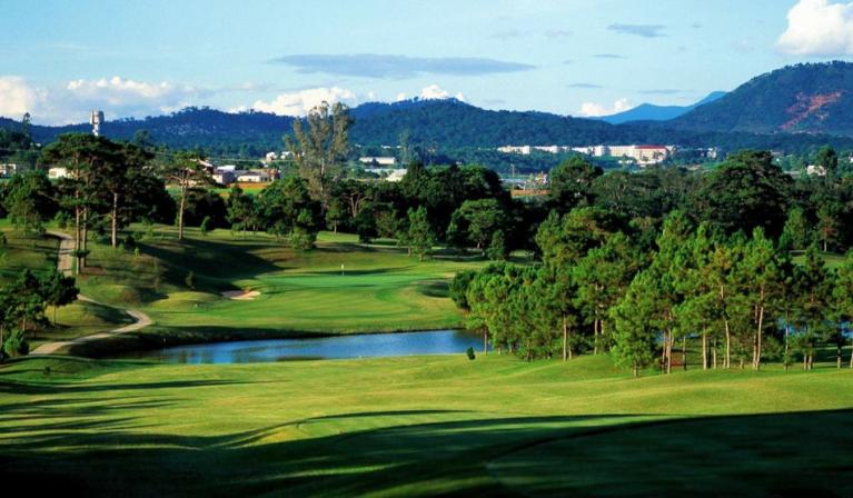 Sân golf Da Lat Palace Golf Club 18 hố cuối tuần