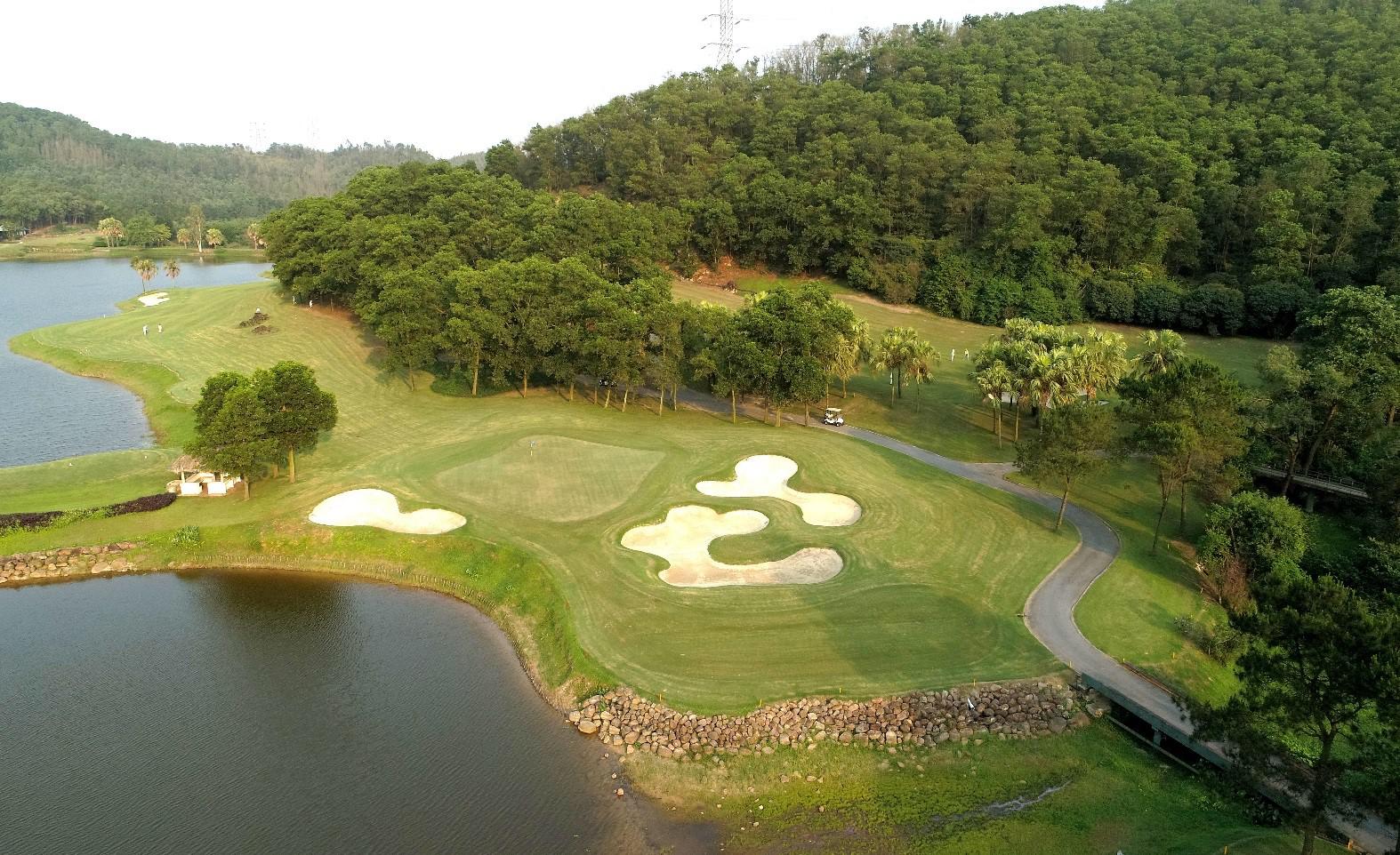 Ưu đãi hè chơi golf không giới hạn sân golf Chí Linh 18 hố