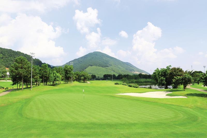 Tee off sân golf Tam Đảo 18 hố - Lady Day