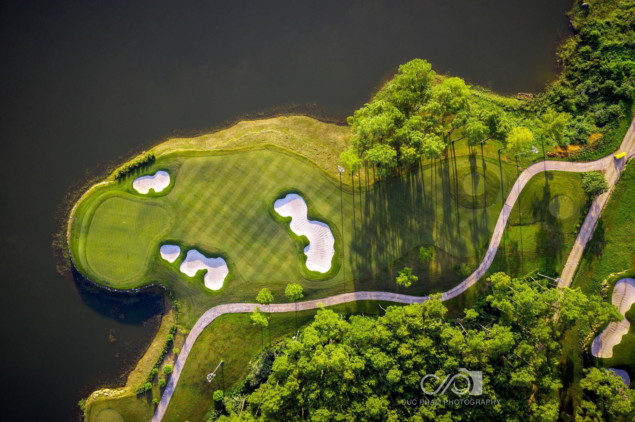 Tee off sân golf Tràng An 18 hố - Cuối tuần