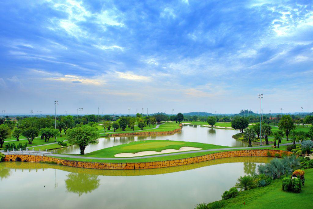 Tee off sân Long Thanh Golf Club - 18 hố - Cuối tuần