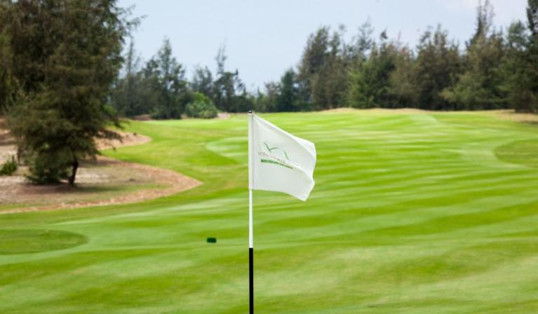 Đặt tee off sân Montgomerie Golf Links - 9 hố - Cuối tuần