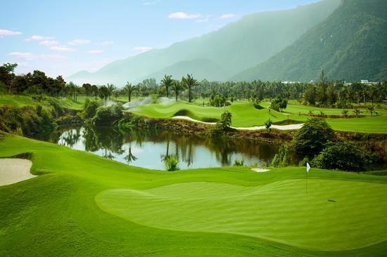 Tee off sân Diamond Bay Golf & Villas - 18 hố - Ngày thường