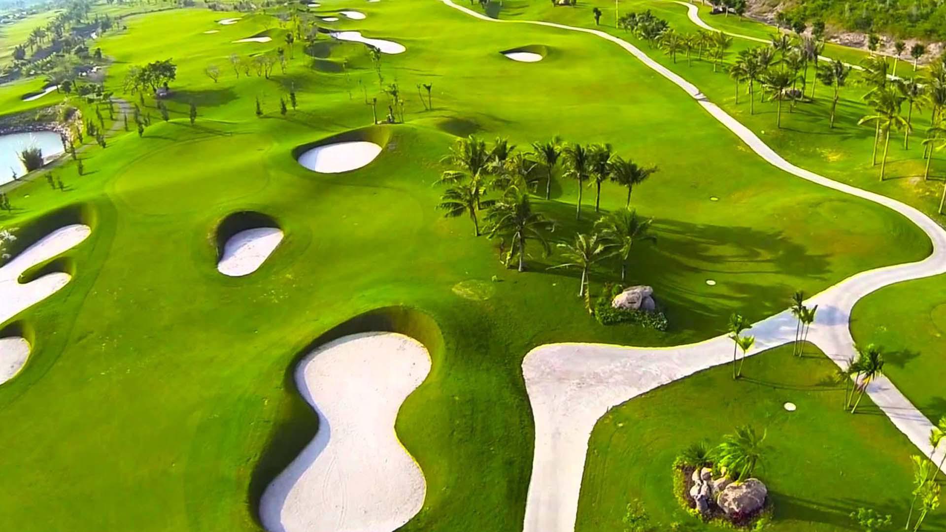 Tee off sân Diamond Bay Golf & Villas - 18 hố - Cuối tuần