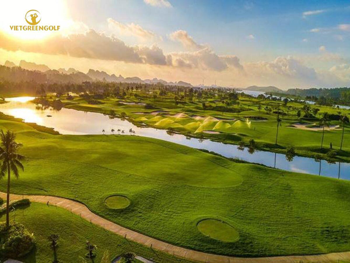 Bảng giá sân golf Vân Trì Golf Club 