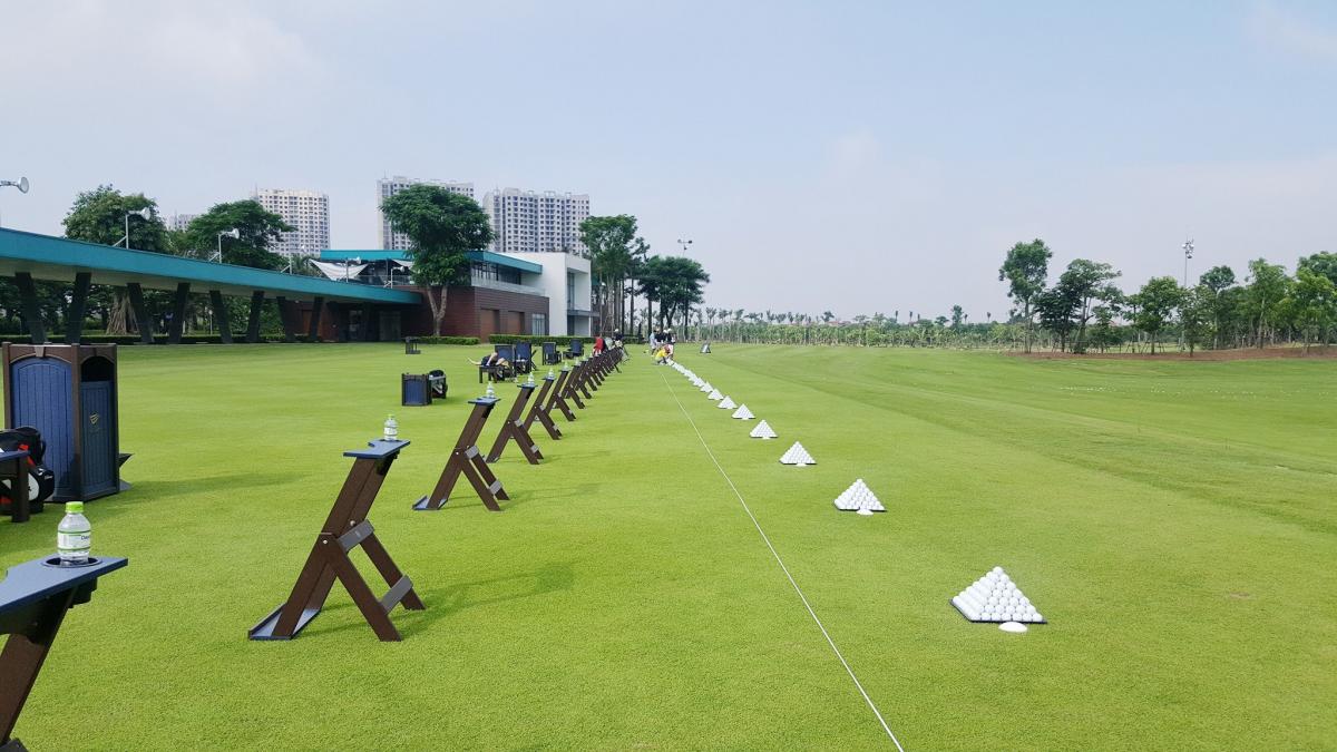 Viet Green Golf, sân golf Cầu Giấy