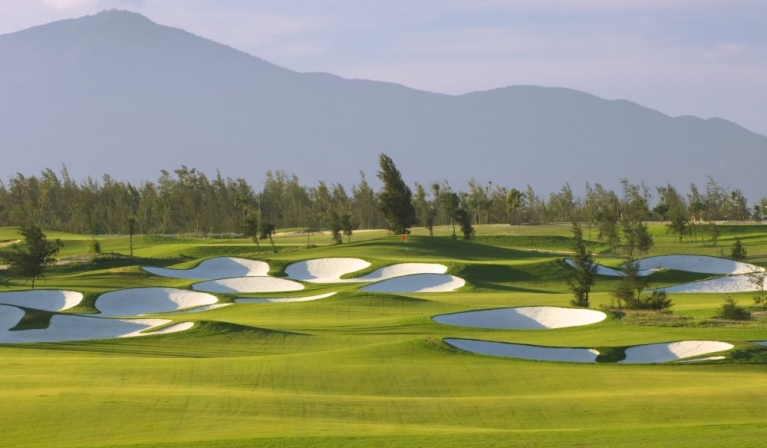 Viet Green Golf, sân golf Montgomerie Links